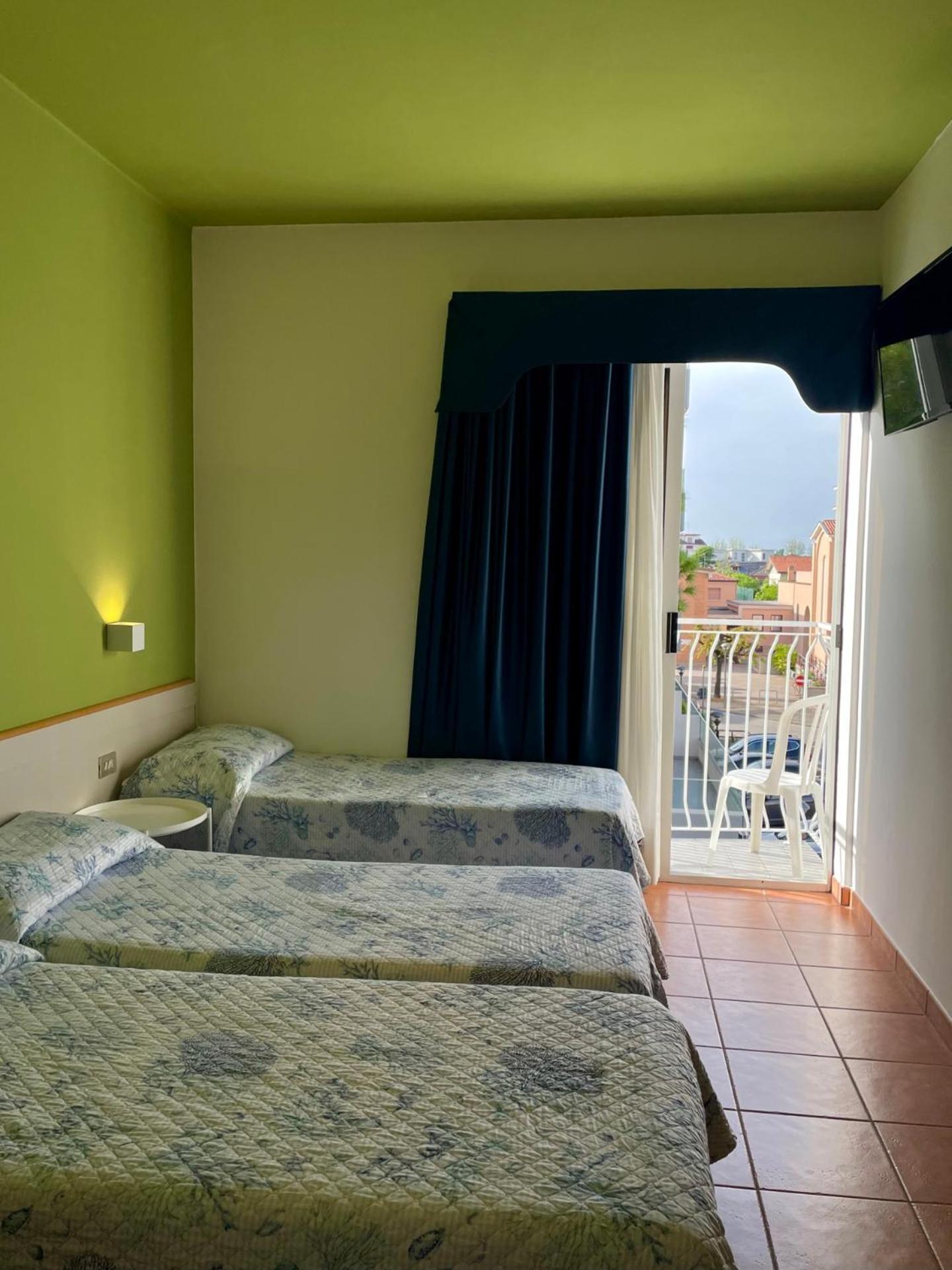 Hotel Portofino Lido di Jesolo Exterior foto